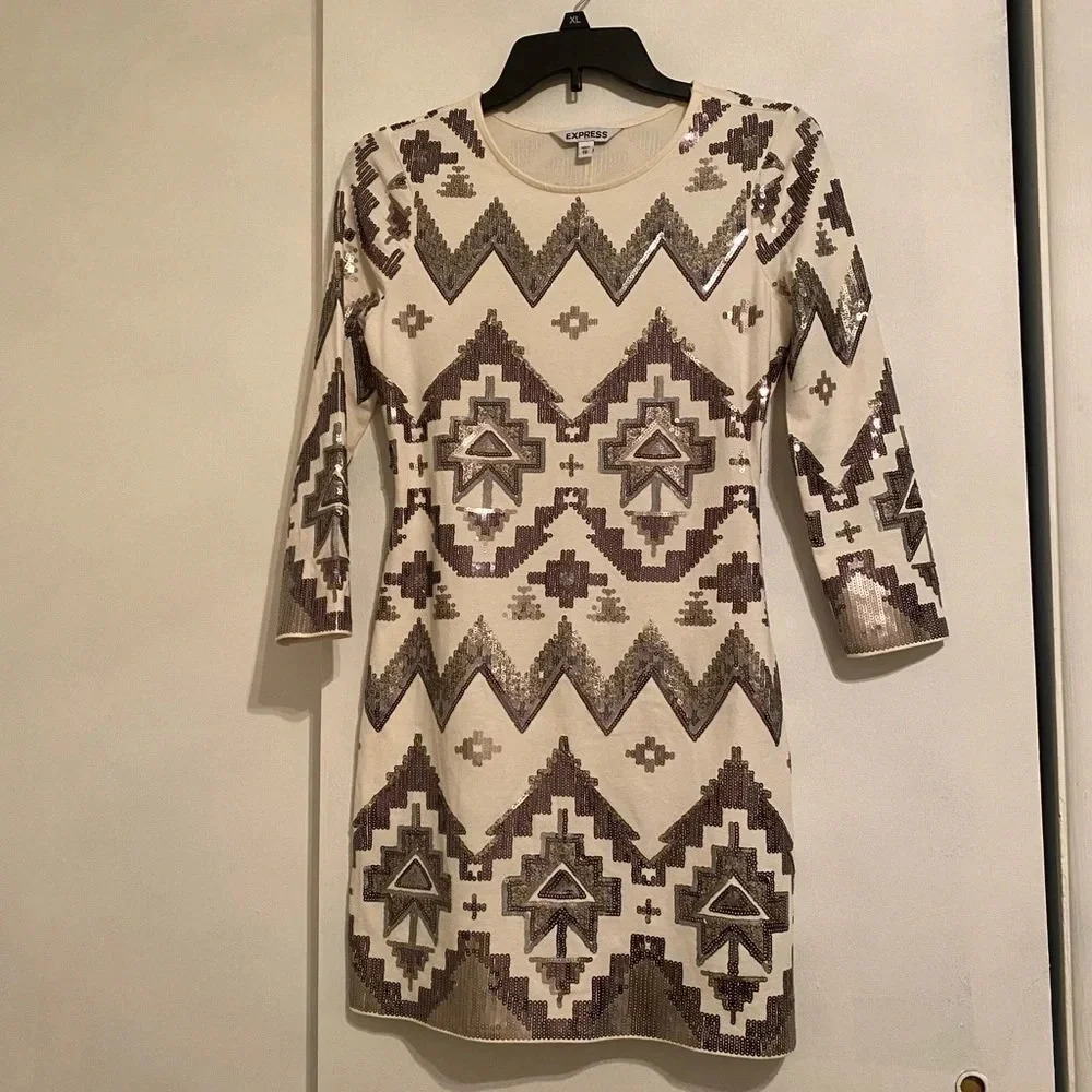 Express Off-White and Silver Mixed Sequins 3/4 Sleeve Stretch Body-Con Dress, XS